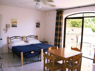 White Dolphin Complex 3*