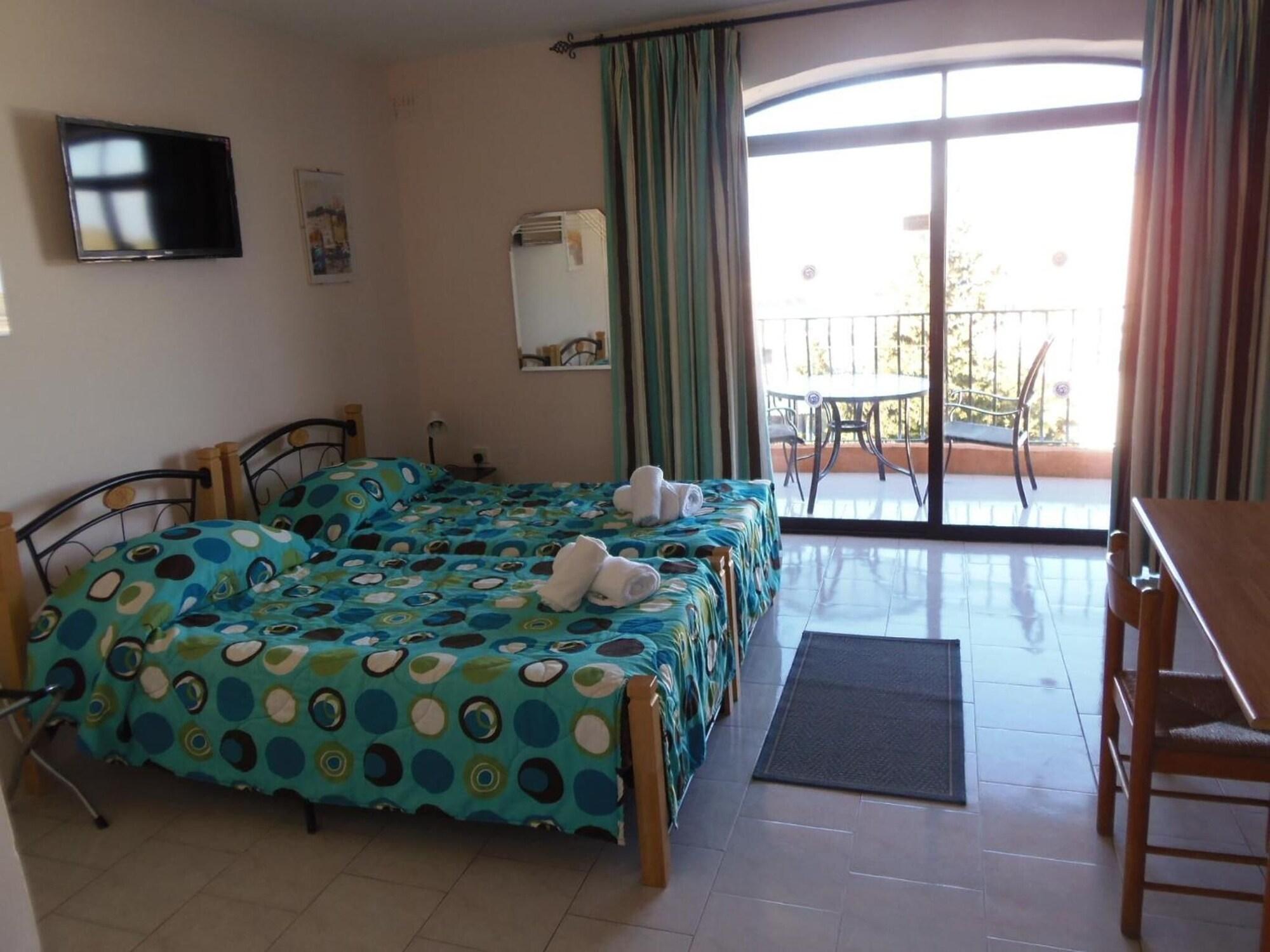 White Dolphin Complex 3*