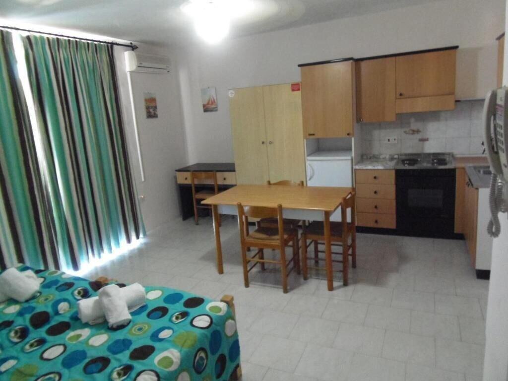 White Dolphin Complex Hotel apartamentowy Qawra