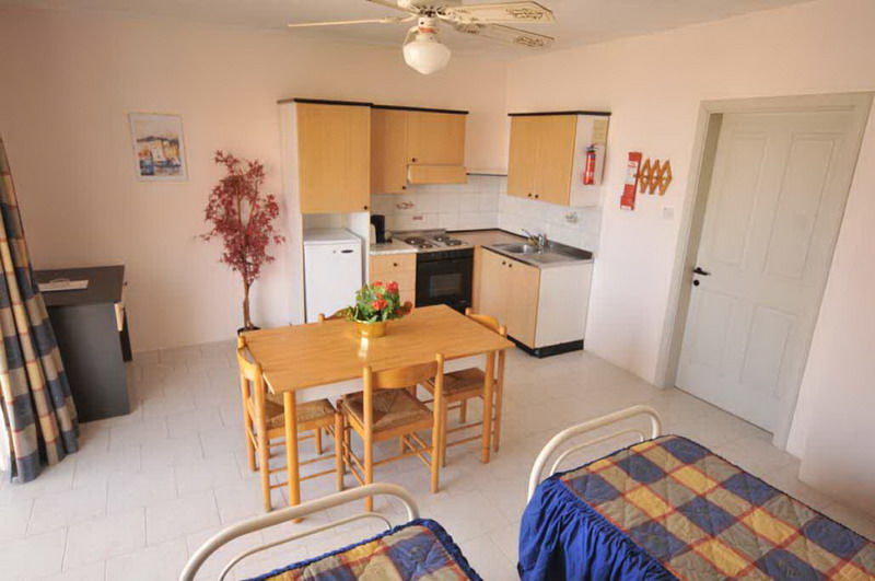 White Dolphin Complex Hotel apartamentowy Qawra