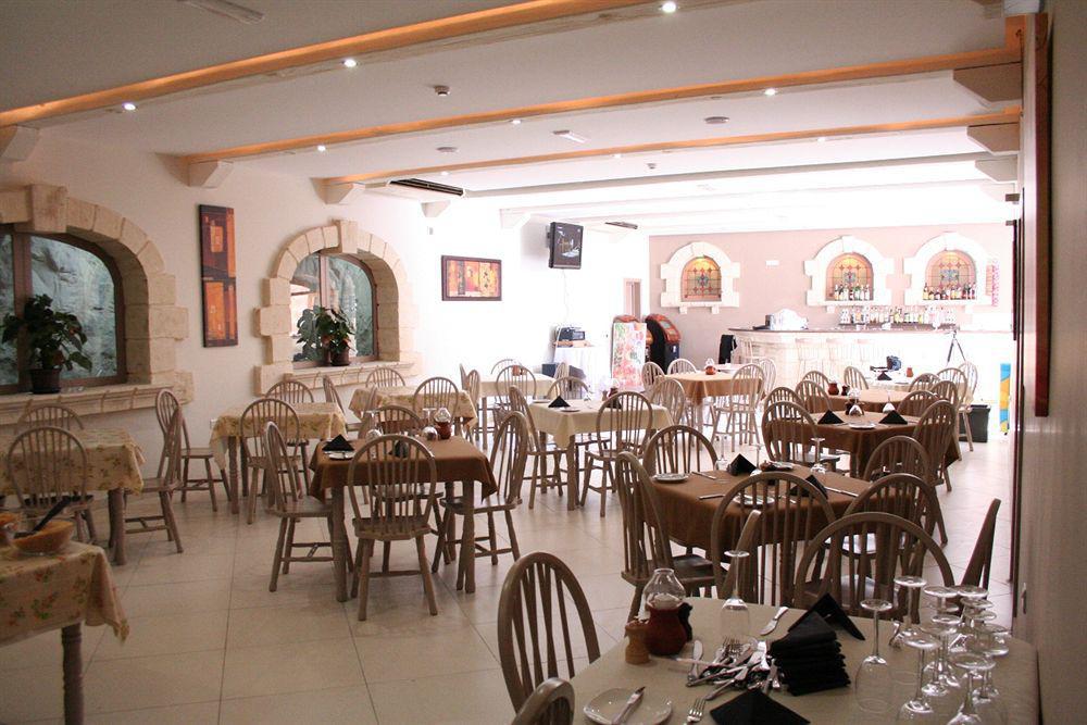 White Dolphin Complex Hotel apartamentowy