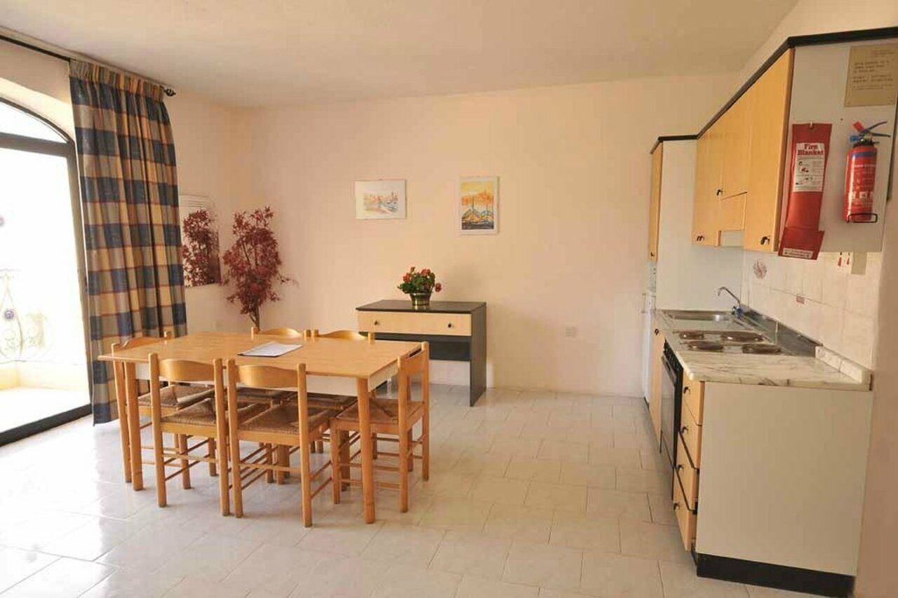 White Dolphin Complex Hotel apartamentowy